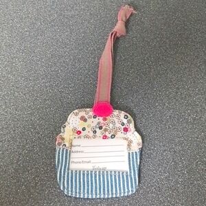 Thirty One Icon hang tag Cupcake 329 pink cherry, floral, stripes